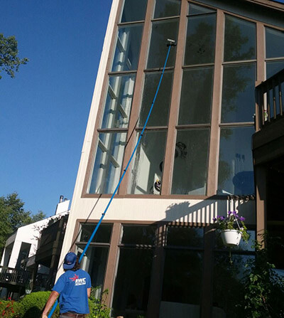 Commercial Window Cleaning in Oakland County Michigan