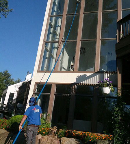 Window Cleaning, Roof Cleaning, Gutter Cleaning, Oakland County Michigan